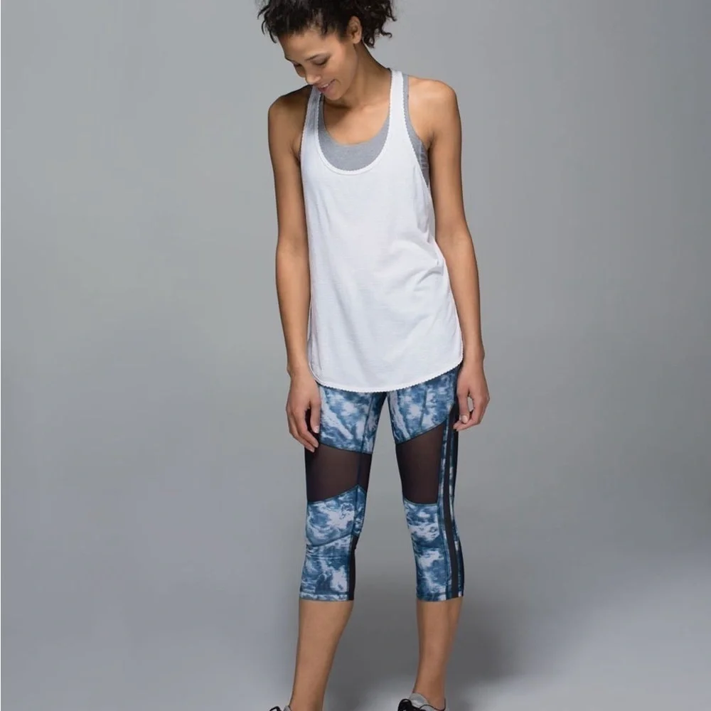 Lululemon Mesh With Me Crop Sea Side Silver Fox Alberta Lake Naval Blue Capris